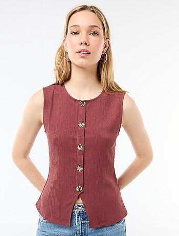 Canotta con apertura con bottoni dorati martellati