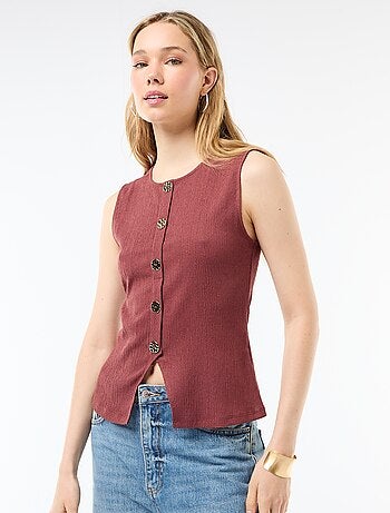 Canotta con apertura con bottoni dorati martellati