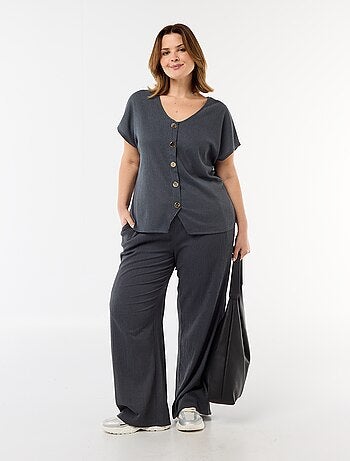 Canotta con bottoni dorati