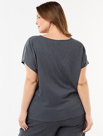 Canotta con bottoni dorati