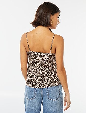 Canotta con pizzo sullo scollo