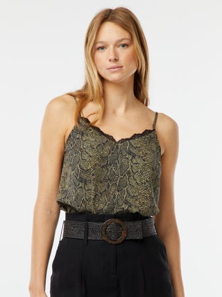 Canotta con pizzo sullo scollo