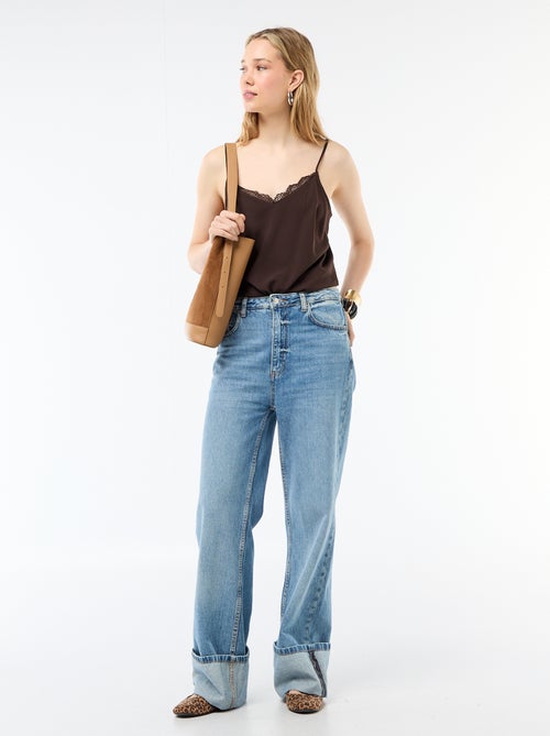 Canotta con spalline sottili regolabili e collo in pizzo - Kiabi