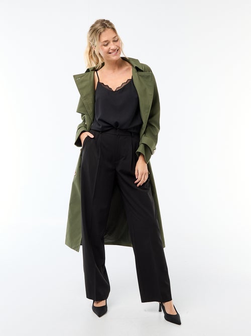 Canotta con spalline sottili regolabili e collo in pizzo - Kiabi