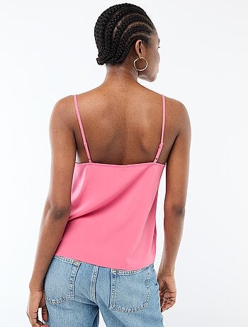 Canotta con spalline sottili regolabili e collo in pizzo