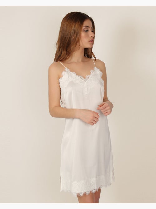 Canotta da sposa morbida con spalline ADMAS CLASSIC per donna - Kiabi Canotta da sposa morbida con spalline ADMAS CLASSIC per donna - Kiabi
