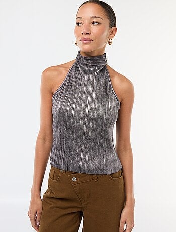 Canotta smanicata con giromanica all'americana in maglia plissettata