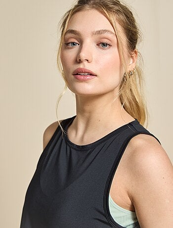 Canotta sportiva fluida - (ekstract)