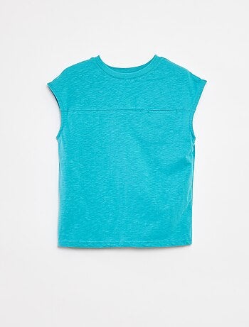 Canotta taglio loose con cut-out sul petto