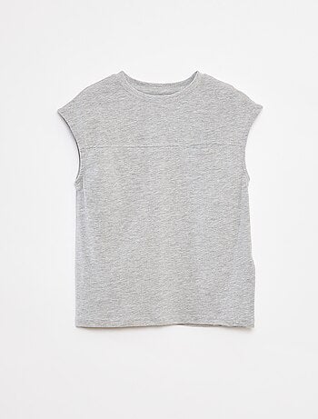 Canotta taglio loose con cut-out sul petto