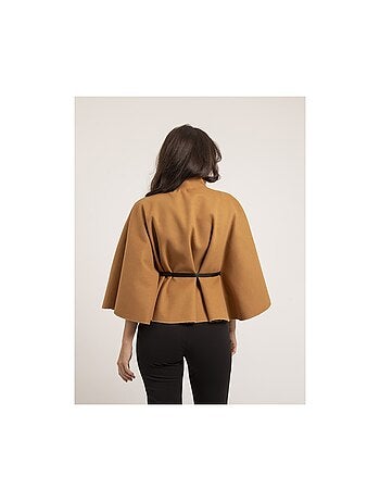 Cape courte et ceinture UMILIA