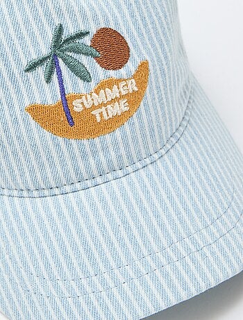 Cappellino a righe con patch ricamato