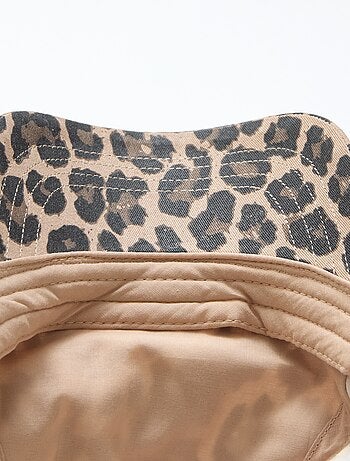 Cappellino con motivo 'leopardo'