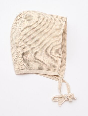 Cappellino in maglia da annodare