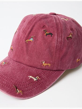 Cappellino ricamato, mo fashion