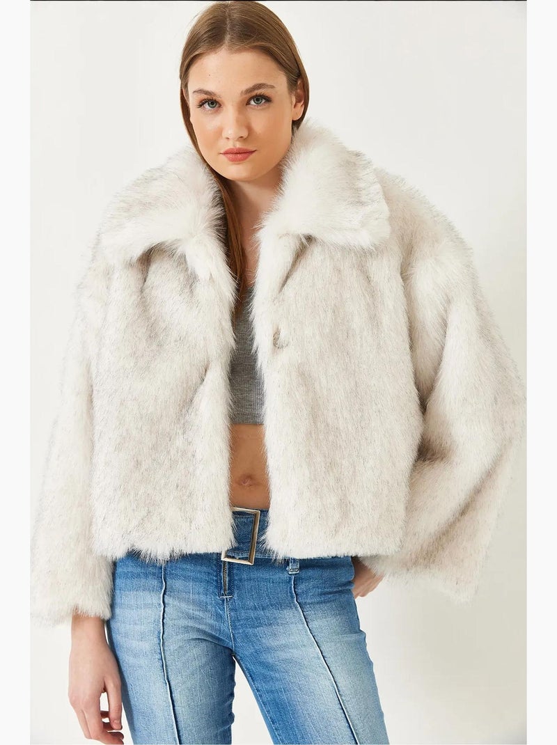 Cappotto corto boxy in pelliccia sintetica lucci Avorio - Kiabi