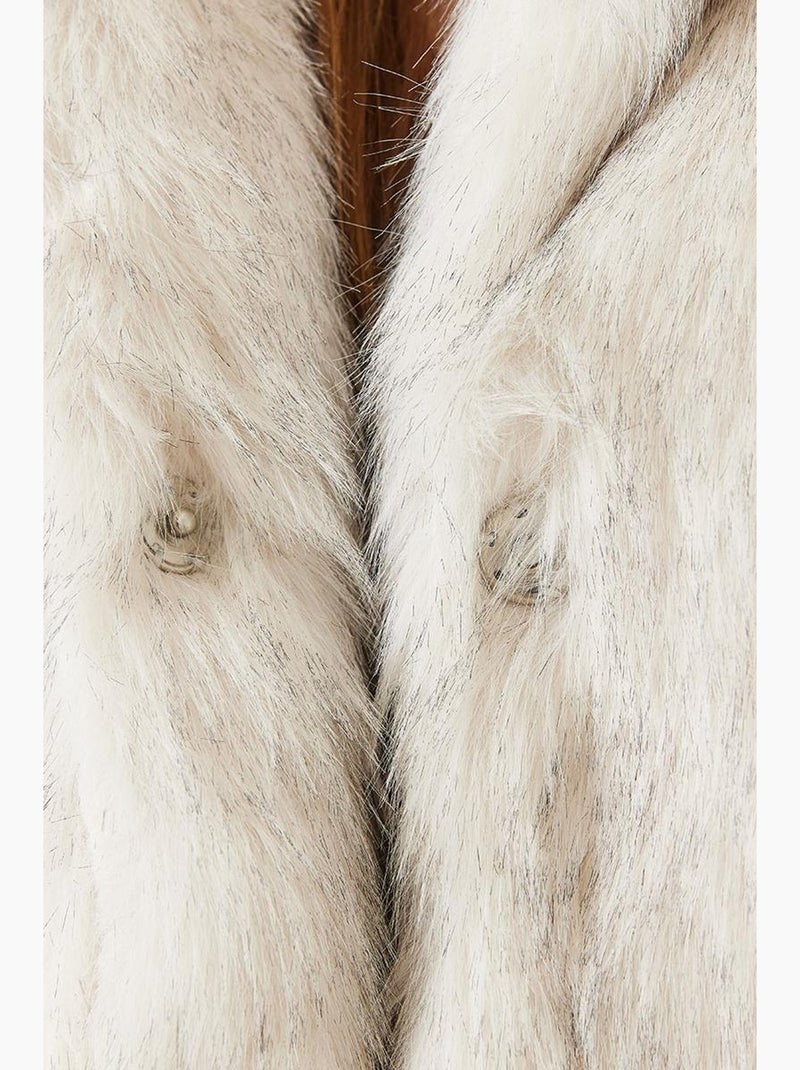 Cappotto corto boxy in pelliccia sintetica lucci Avorio - Kiabi