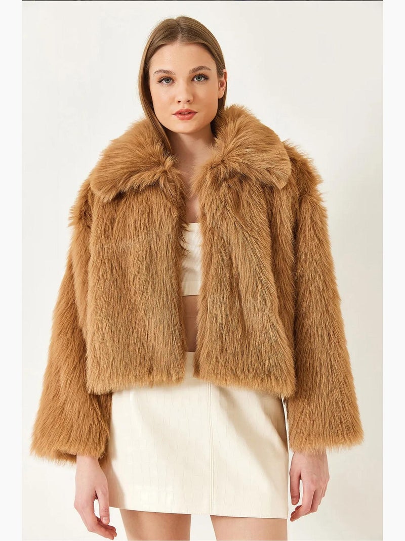 Cappotto corto boxy in pelliccia sintetica lucci Cammello - Kiabi
