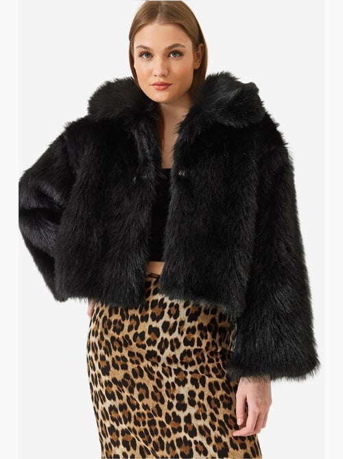 Cappotto corto boxy in pelliccia sintetica lucci - Kiabi Cappotto corto boxy in pelliccia sintetica lucci - Kiabi