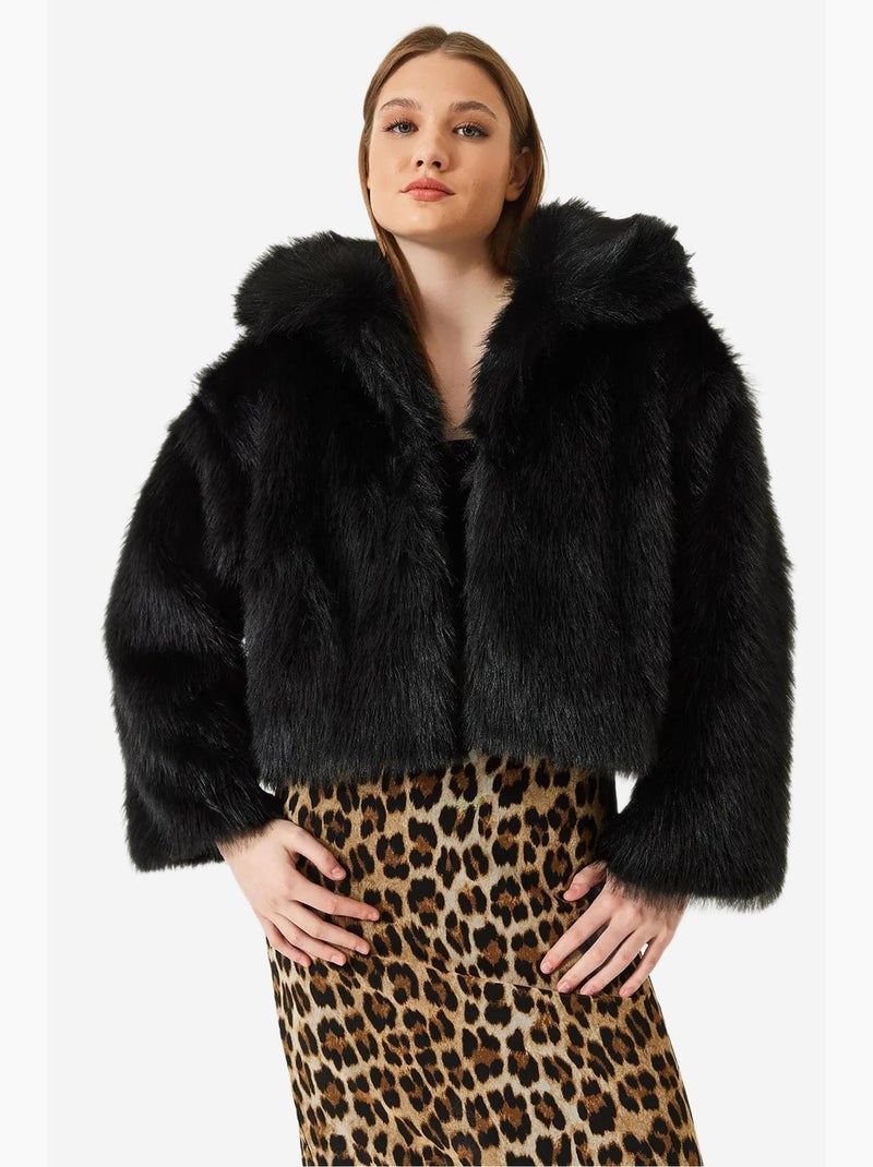 Cappotto corto boxy in pelliccia sintetica lucci Nero - Kiabi