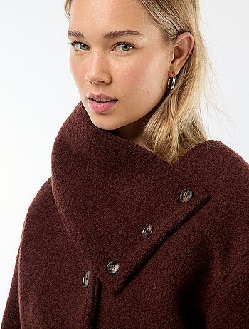 Cappotto corto in finto tessuto effetto lana con sciarpa removibile