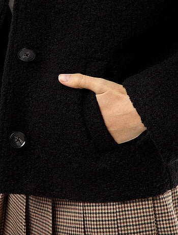 Cappotto corto in finto tessuto effetto lana con sciarpa removibile