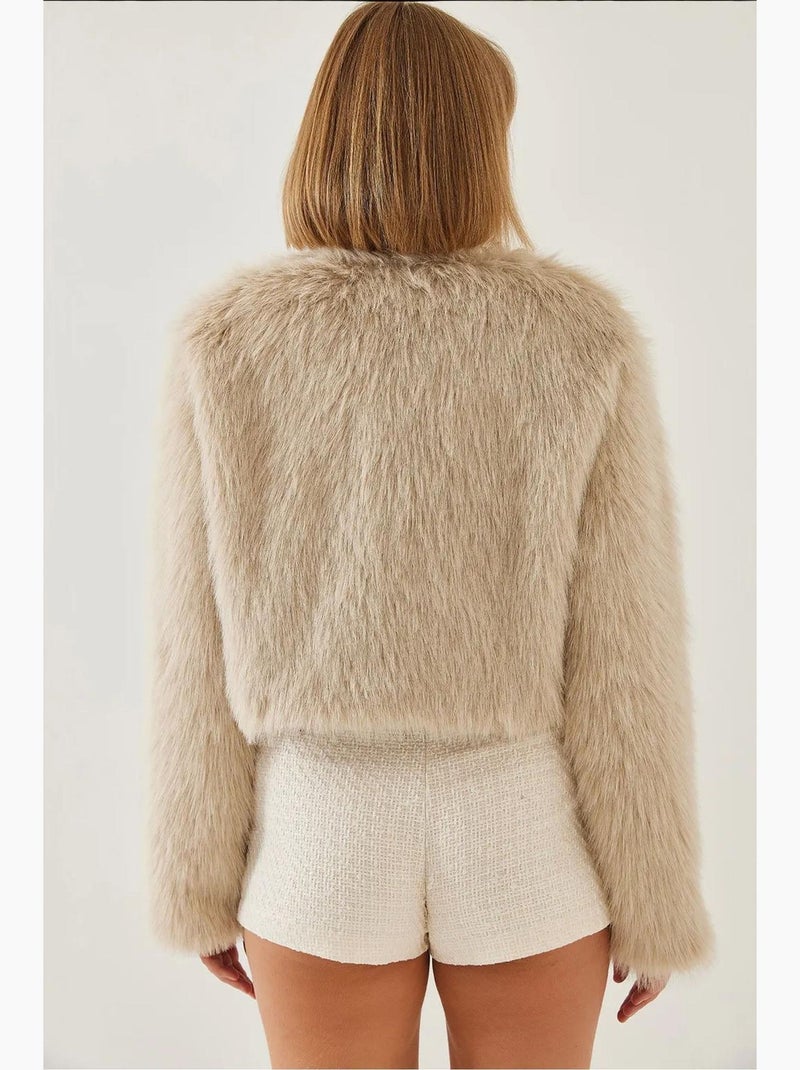 Cappotto crop boxy in pelliccia sintetica lucci Beige argilla - Kiabi