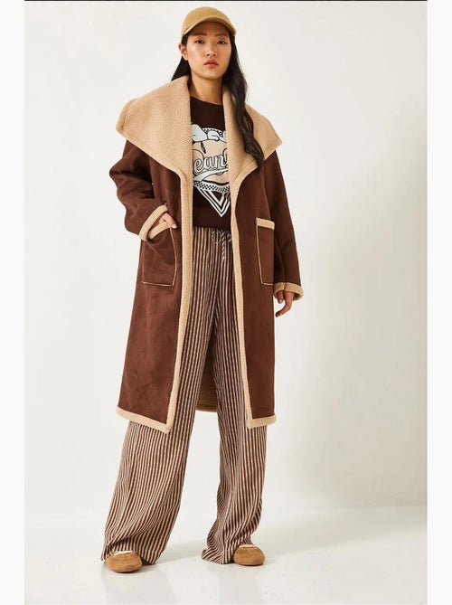 Cappotto foderato in pelle scamosciata con doppia tasca lucci - Kiabi Cappotto foderato in pelle scamosciata con doppia tasca lucci - Kiabi
