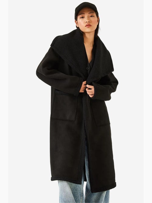 Cappotto foderato in pelle scamosciata con doppia tasca lucci - Kiabi Cappotto foderato in pelle scamosciata con doppia tasca lucci - Kiabi