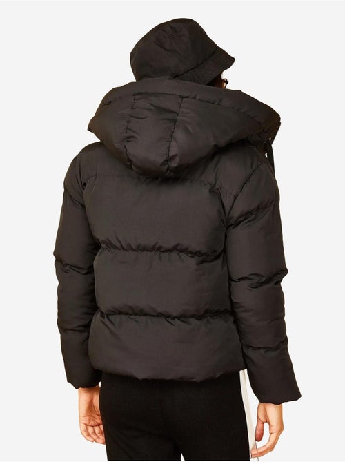 Cappotto imbottito con cappuccio lucci - Kiabi Cappotto imbottito con cappuccio lucci - Kiabi