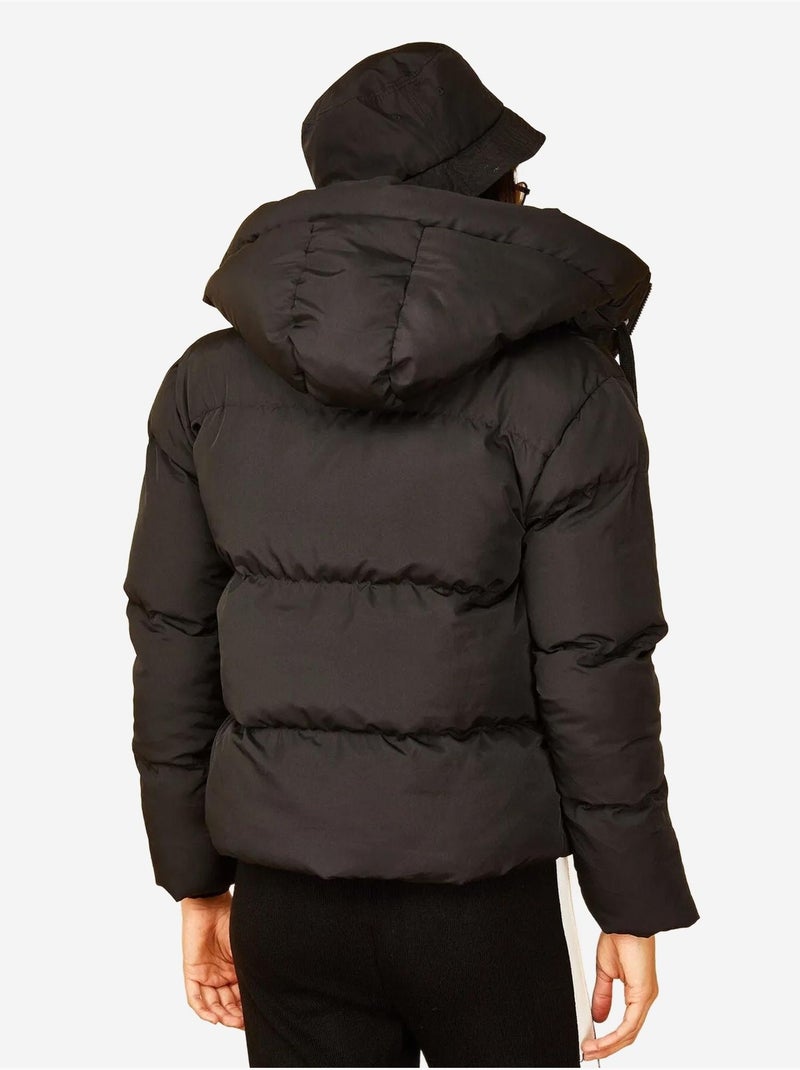Cappotto imbottito con cappuccio lucci Nero - Kiabi