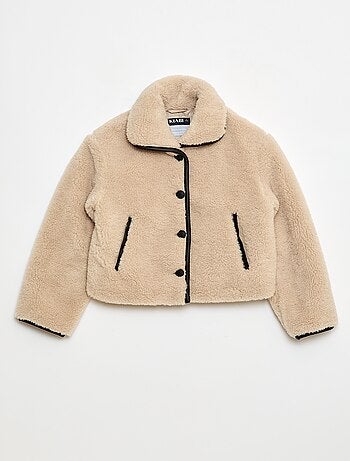 Cappotto in ecopelliccia con apertura a pressione