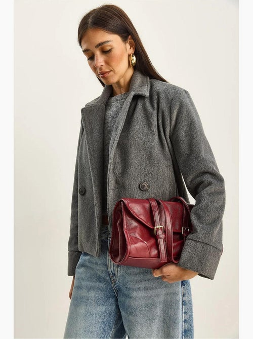 Cappotto in peluche con bottoni e tasche lucci - Kiabi Cappotto in peluche con bottoni e tasche lucci - Kiabi