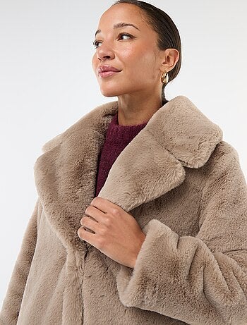 Cappotto lungo in finta pelliccia