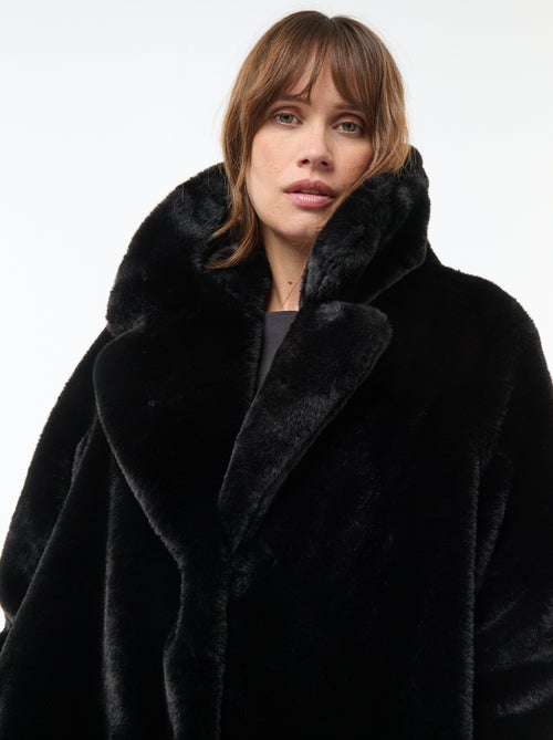 Cappotto lungo in finta pelliccia - Kiabi