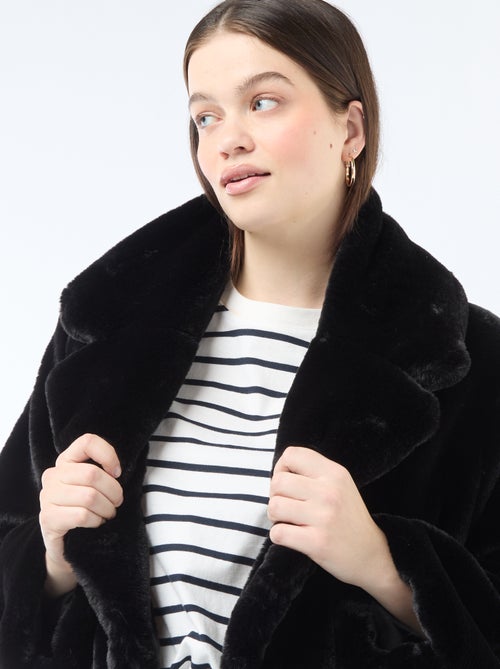 Cappotto lungo in finta pelliccia - Kiabi