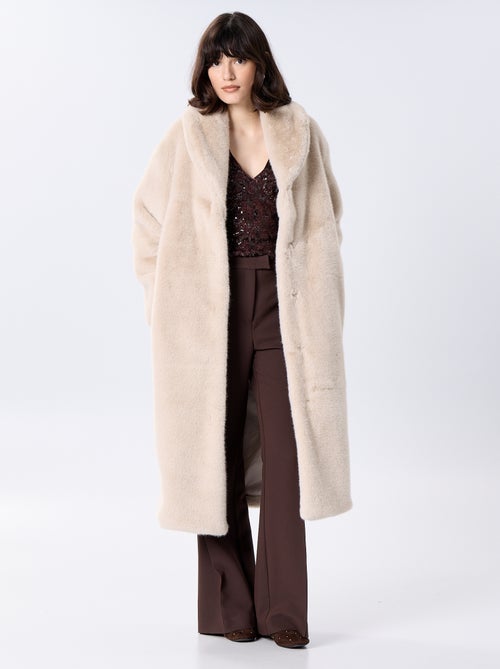 Cappotto lungo in pelliccia sintetica - Kiabi Cappotto lungo in pelliccia sintetica - Kiabi