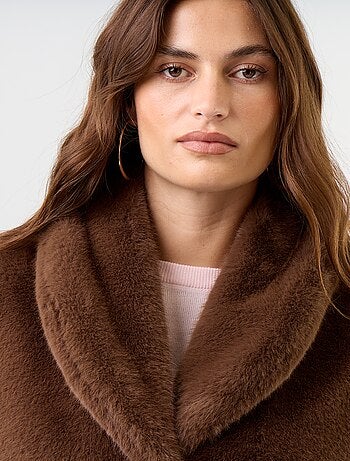 Cappotto lungo in pelliccia sintetica