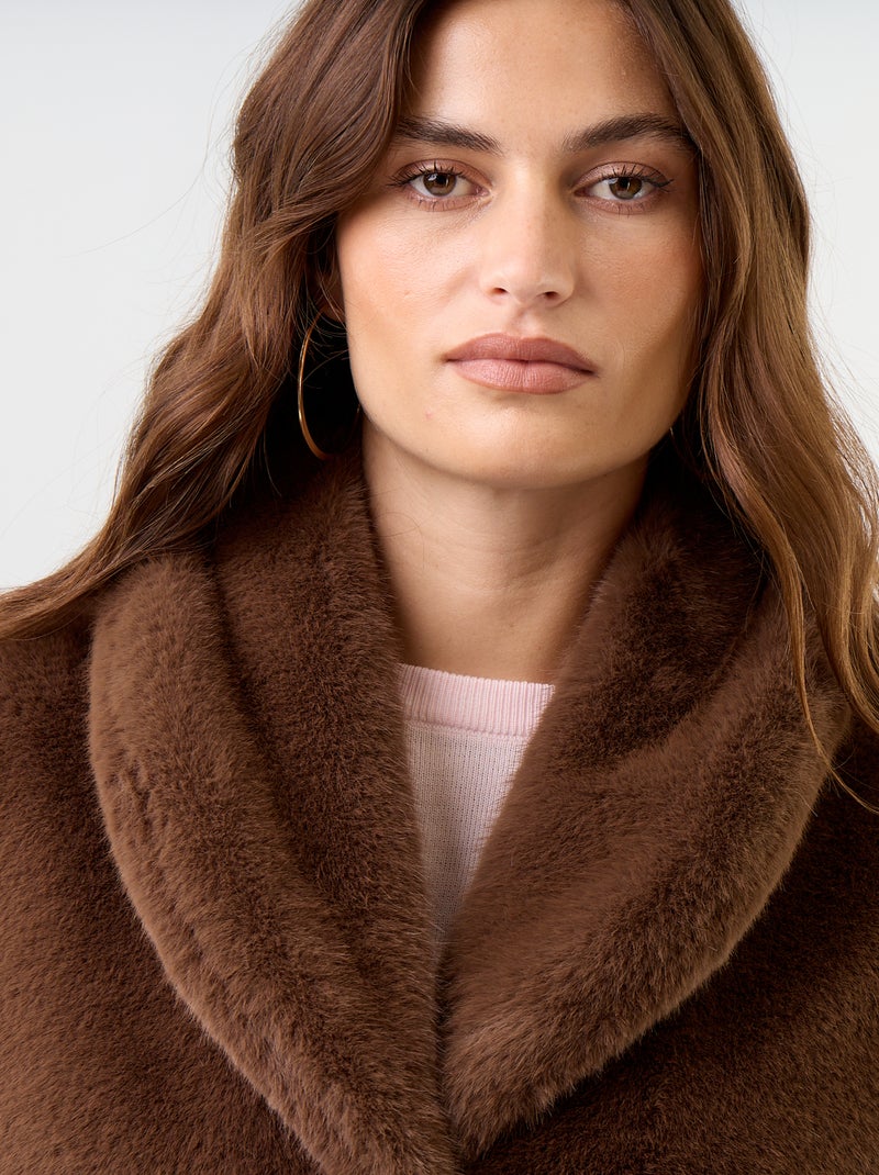 Cappotto lungo in pelliccia sintetica Marrone - Kiabi