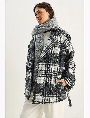Cappotto oversize con chiusura a bottoni lucci