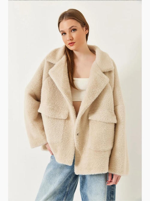 Cappotto oversize in pelliccia sintetica lucci - Kiabi Cappotto oversize in pelliccia sintetica lucci - Kiabi