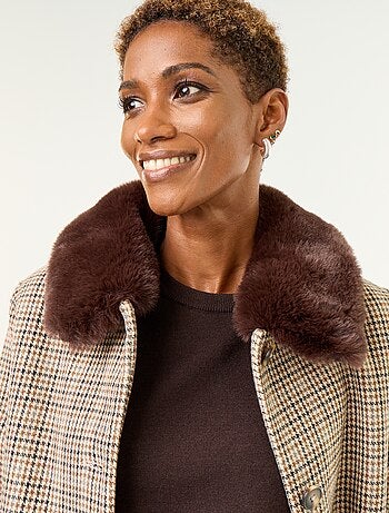 Cappotto pied de poule con collo in pelliccia sintetica