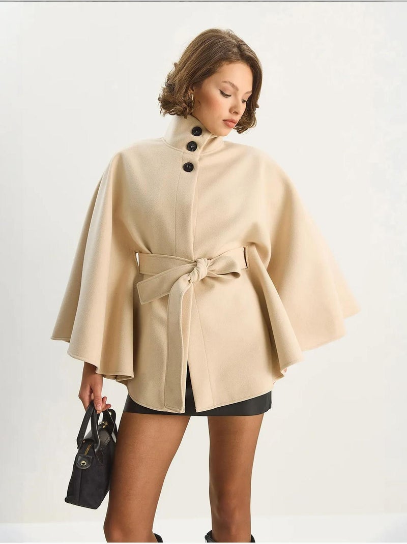 Cappotto poncho con chiusura a laccio lucci Crema - Kiabi