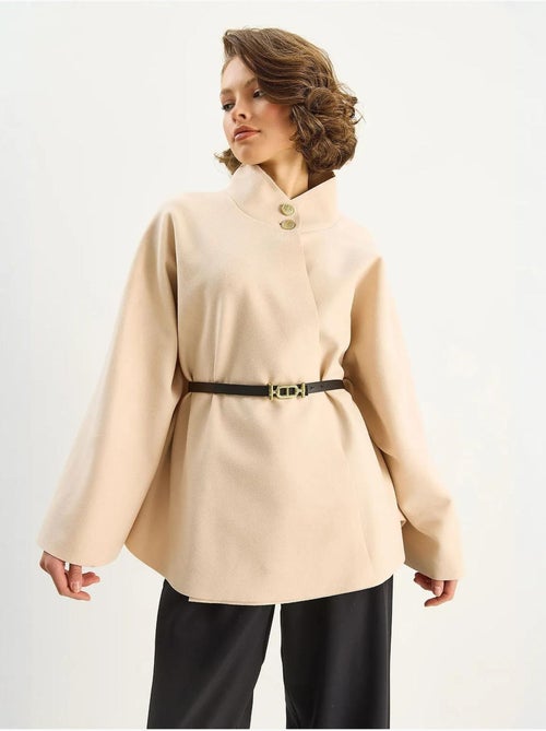 Cappotto testurizzato con chiusura a bottoni lucci - Kiabi Cappotto testurizzato con chiusura a bottoni lucci - Kiabi