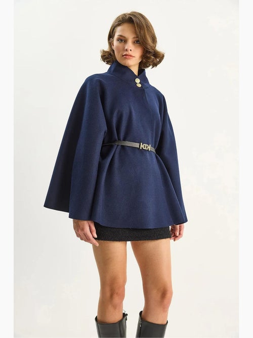 Cappotto testurizzato con chiusura a bottoni lucci - Kiabi Cappotto testurizzato con chiusura a bottoni lucci - Kiabi