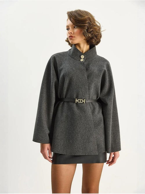 Cappotto testurizzato con chiusura a bottoni lucci - Kiabi Cappotto testurizzato con chiusura a bottoni lucci - Kiabi