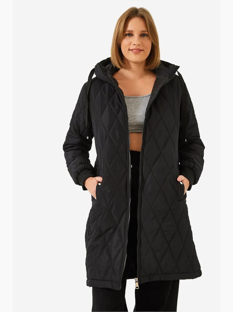 Cappotto trapuntato con cappuccio lucci Nero - Kiabi