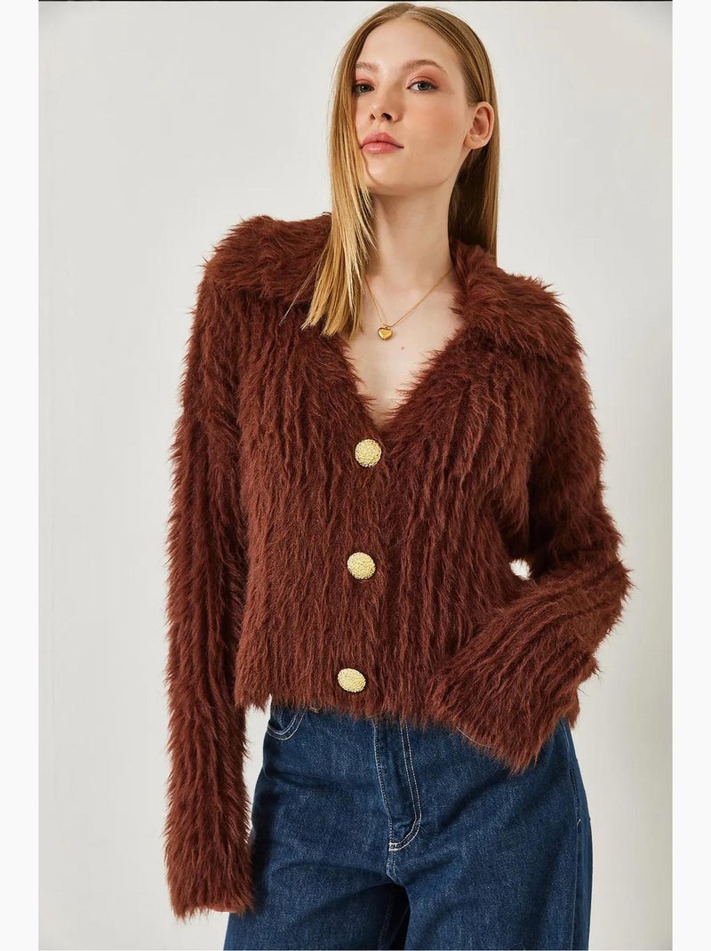 Cardigan a collo alto con bottoni dorati e effetto pelliccia sintetica lucci Marrone cioccolato - Kiabi