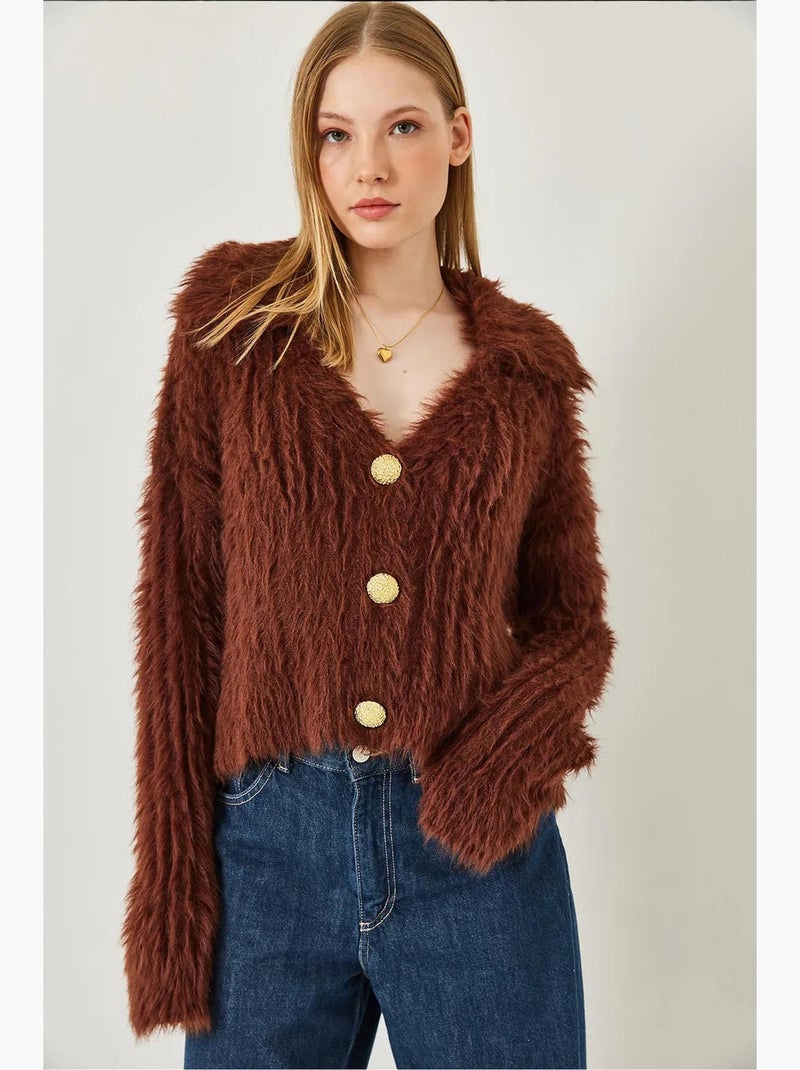 Cardigan a collo alto con bottoni dorati e effetto pelliccia sintetica lucci Marrone cioccolato - Kiabi