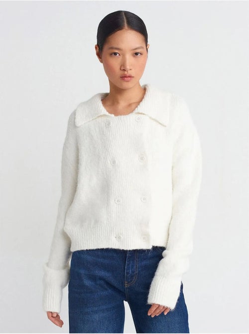 Cardigan a coste con colletto polo e bottoni - Kiabi Cardigan a coste con colletto polo e bottoni - Kiabi